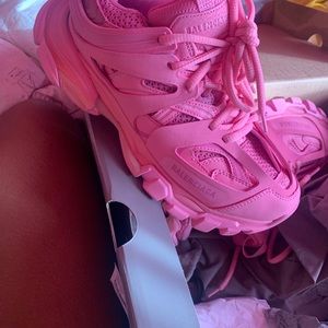 COPY - Balenciaga track 1